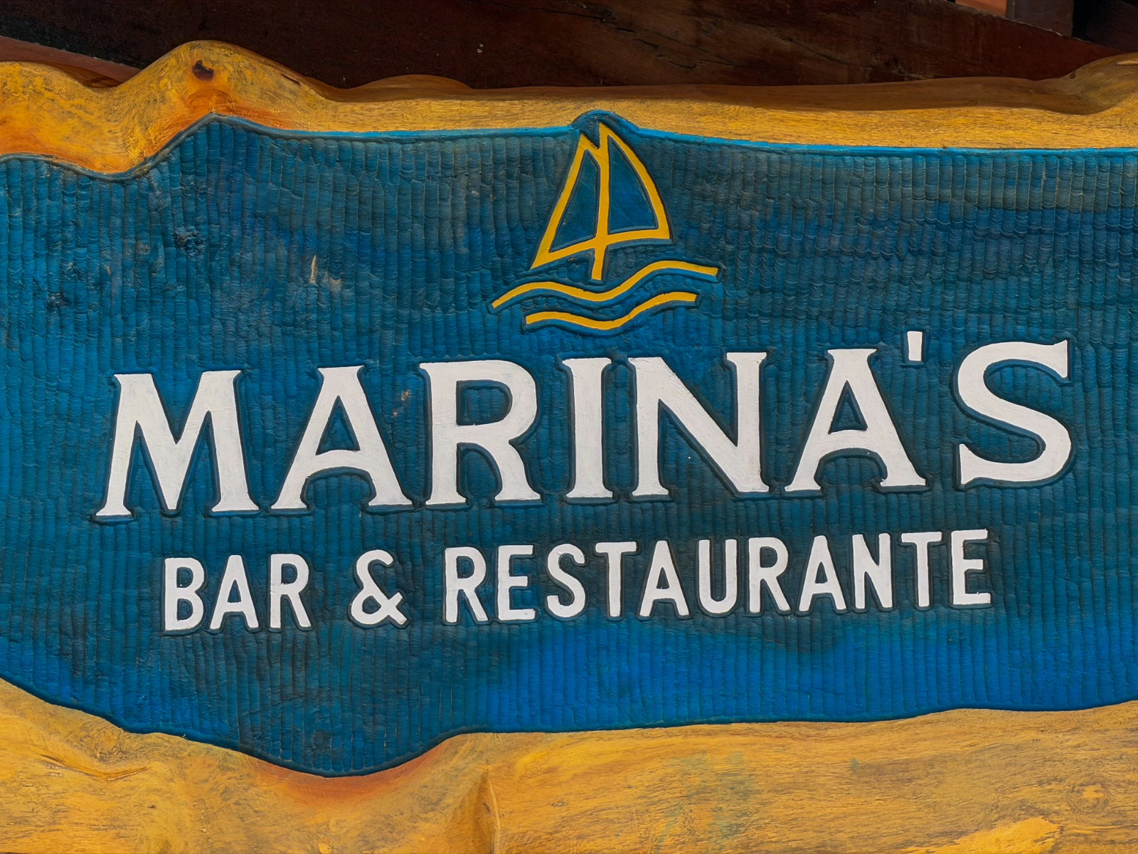 Marina's Bar & Restaurante